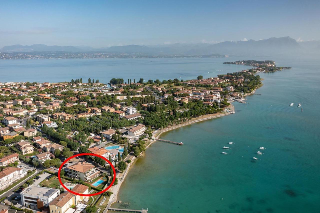 Lakeview Apartment Primea Sirmione Esterno foto