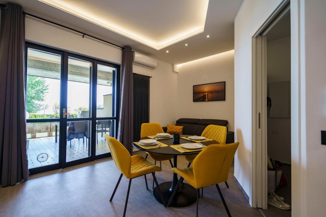 Lakeview Apartment Primea Sirmione Esterno foto