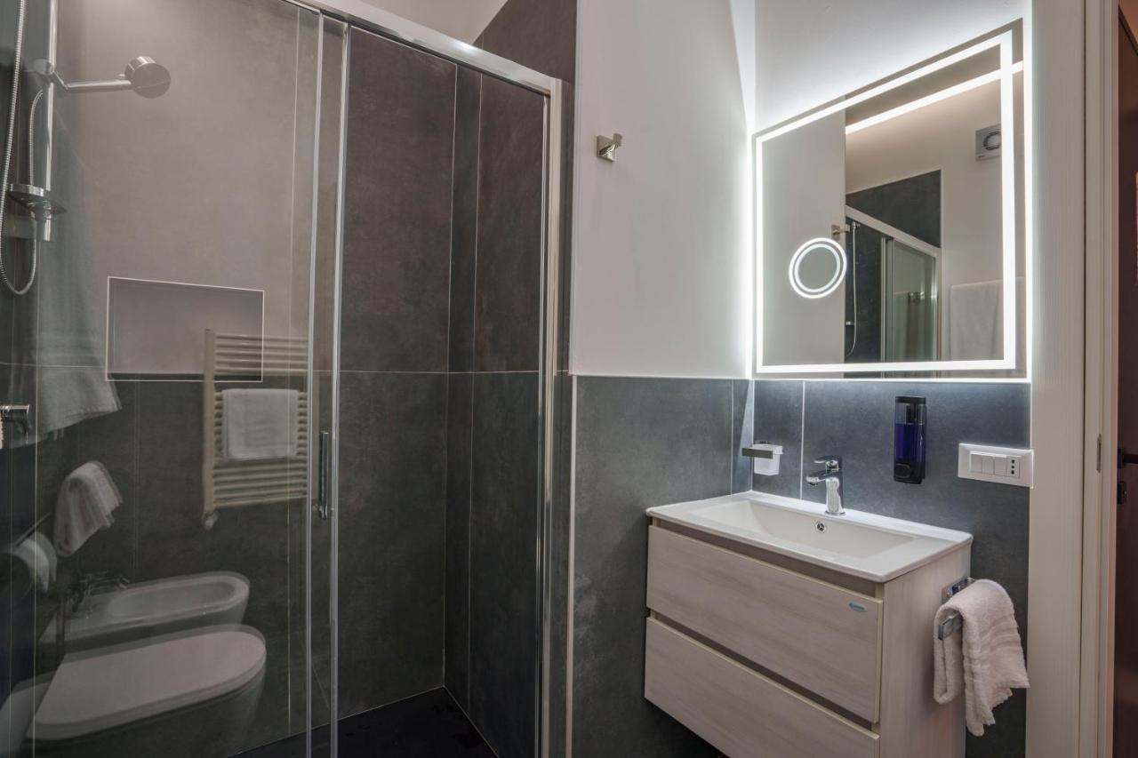 Lakeview Apartment Primea Sirmione Esterno foto